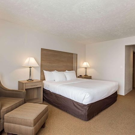 Quality Inn Petoskey-Harbor Springs Exterior foto
