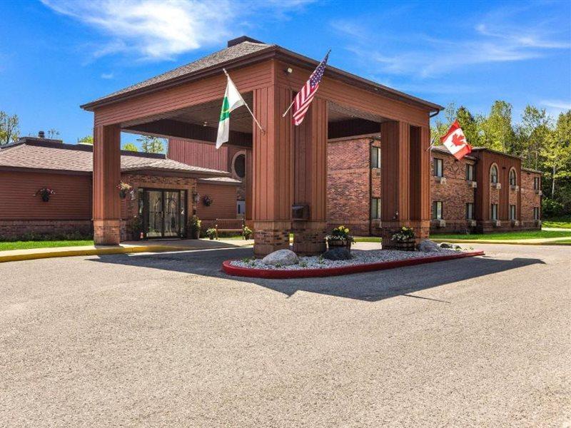 Quality Inn Petoskey-Harbor Springs Exterior foto