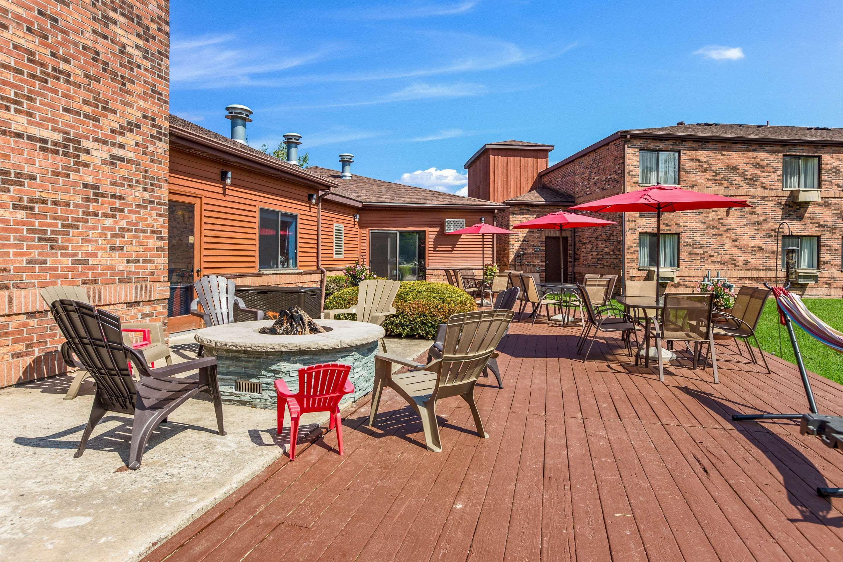 Quality Inn Petoskey-Harbor Springs Exterior foto