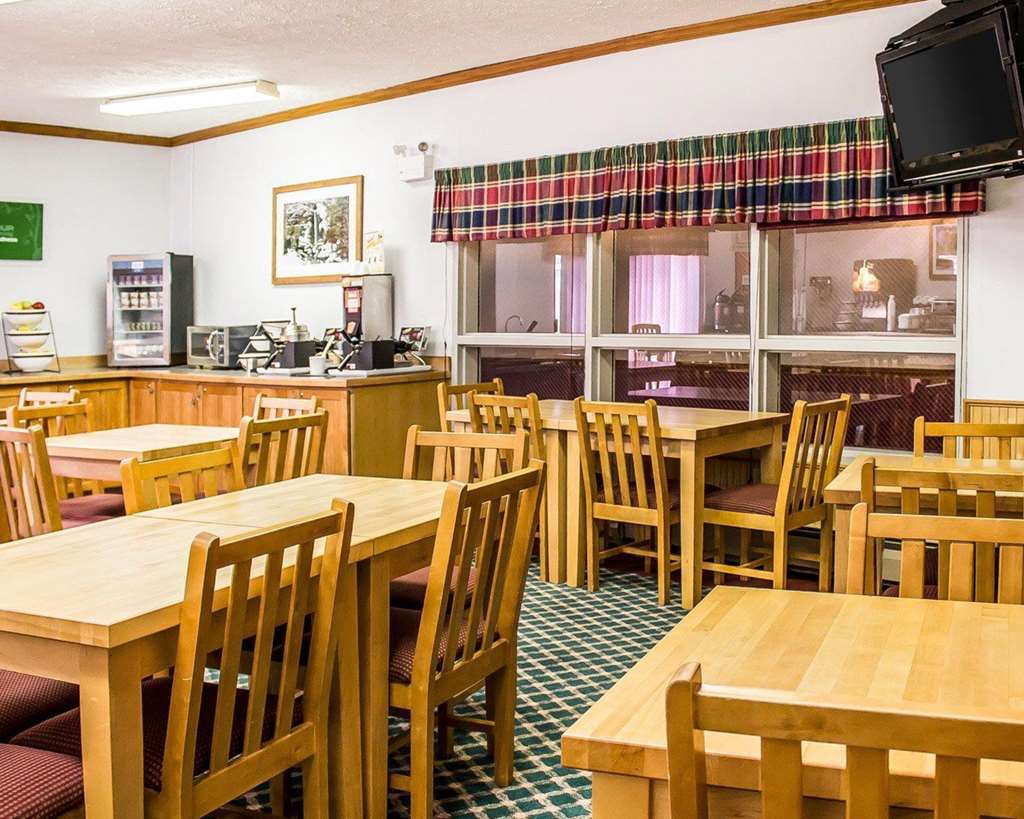 Quality Inn Petoskey-Harbor Springs Restaurante foto