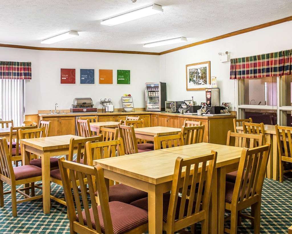 Quality Inn Petoskey-Harbor Springs Restaurante foto